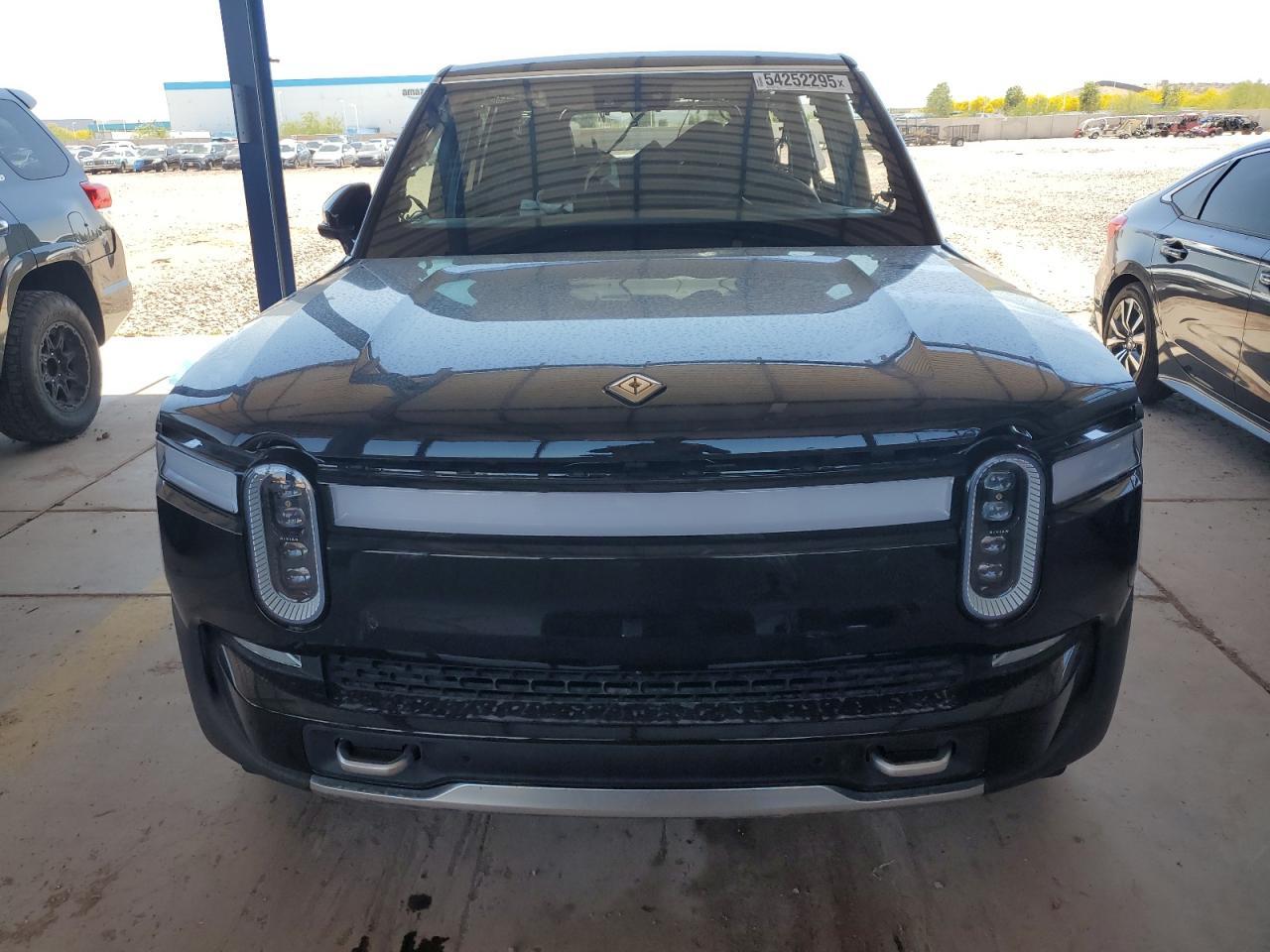 2023 RIVIAN R1s