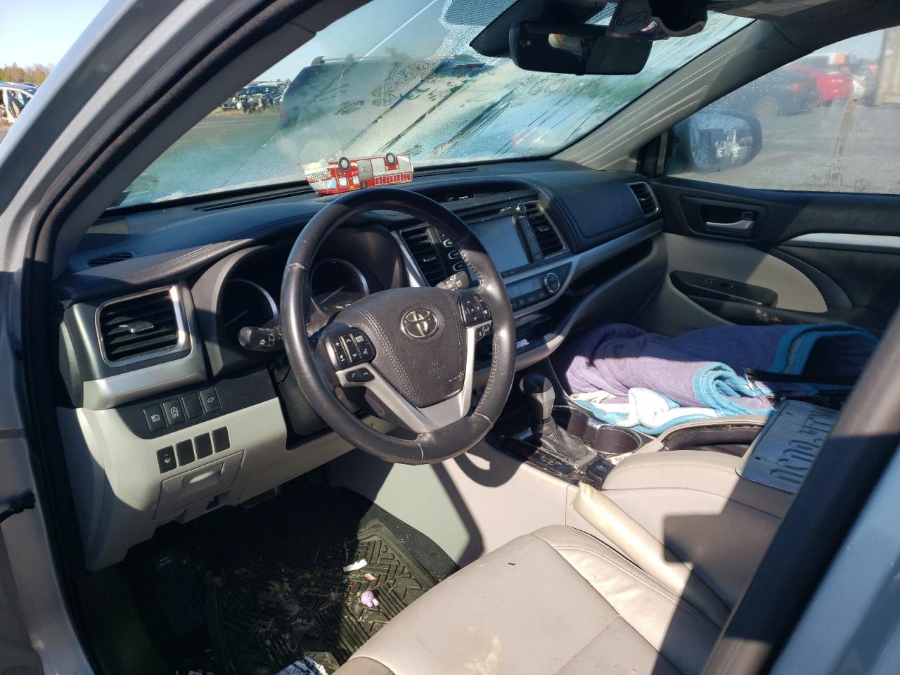2018 TOYOTA HIGHLANDER
