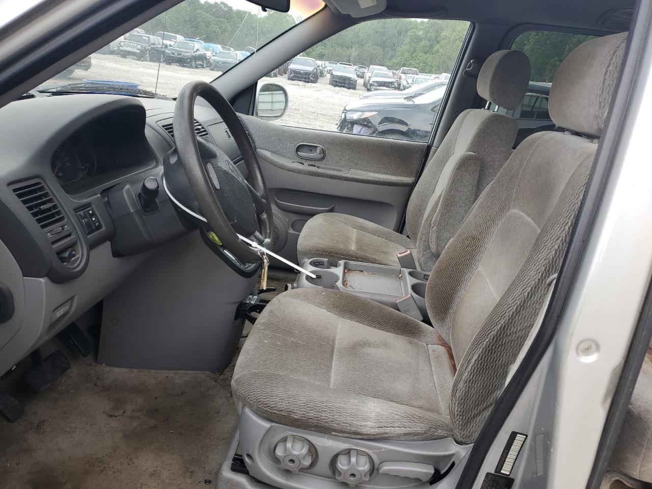 2004 KIA SEDONA