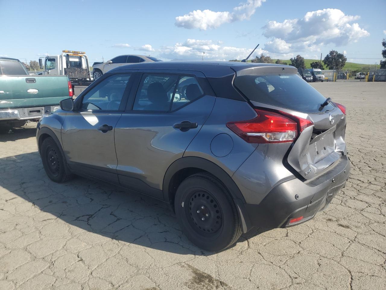2020 NISSAN KICKS