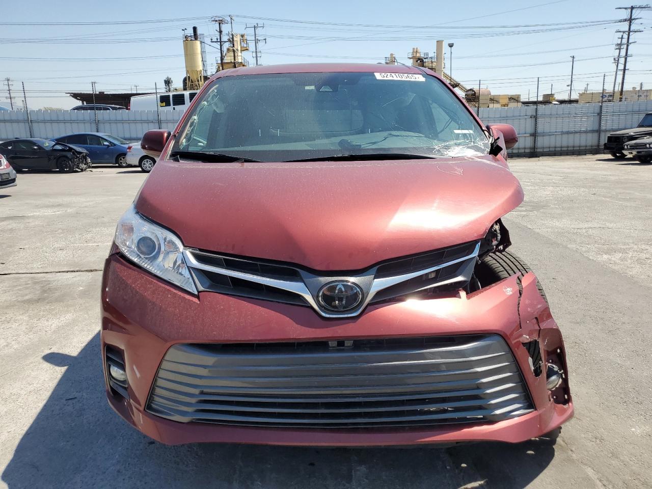 2019 TOYOTA SIENNA