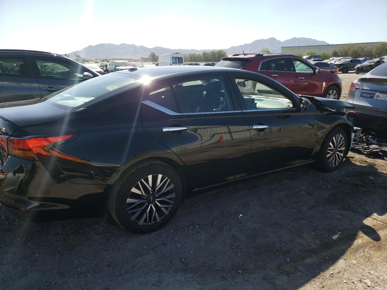 2025 NISSAN ALTIMA