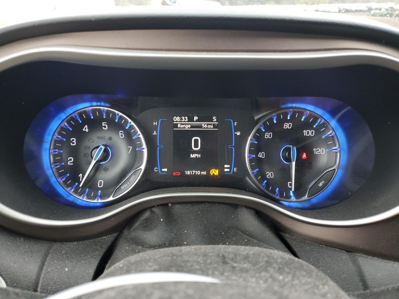 2022 CHRYSLER Voyager