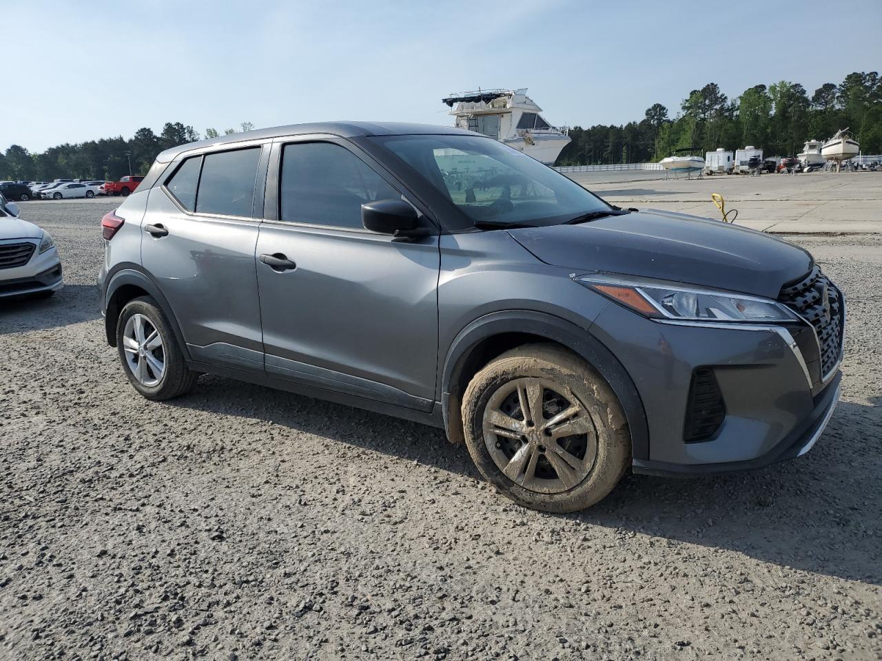 2021 NISSAN KICKS