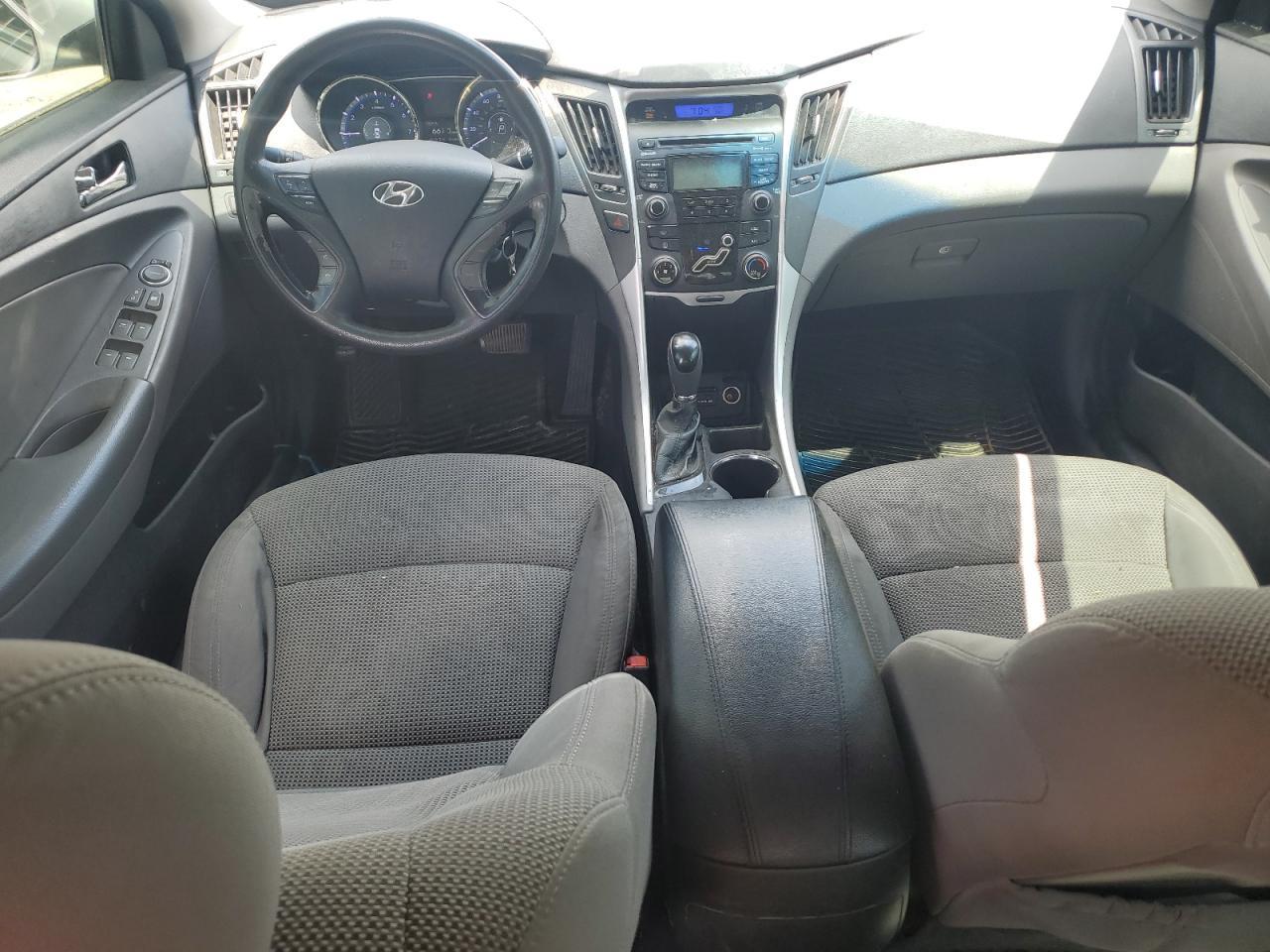 2013 HYUNDAI SONATA