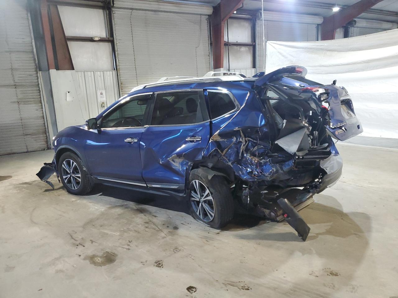 2017 NISSAN ROGUE