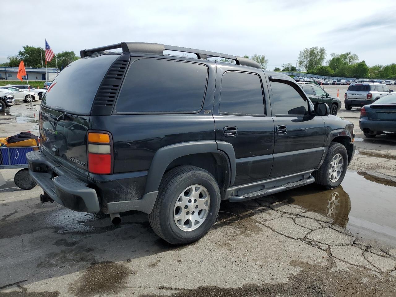 2004 CHEVROLET Tahoe