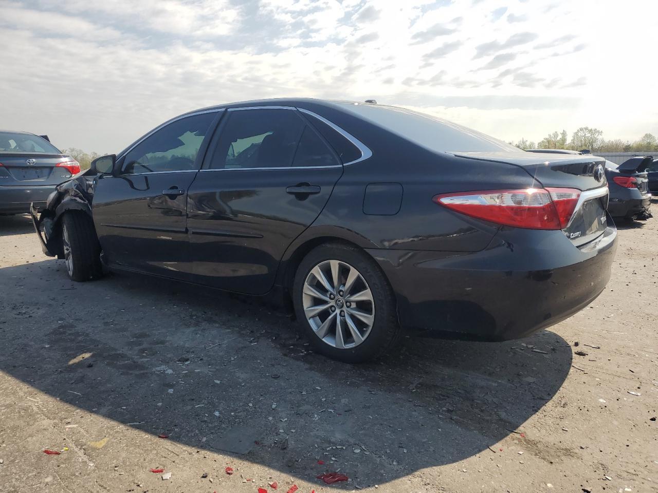2015 TOYOTA CAMRY