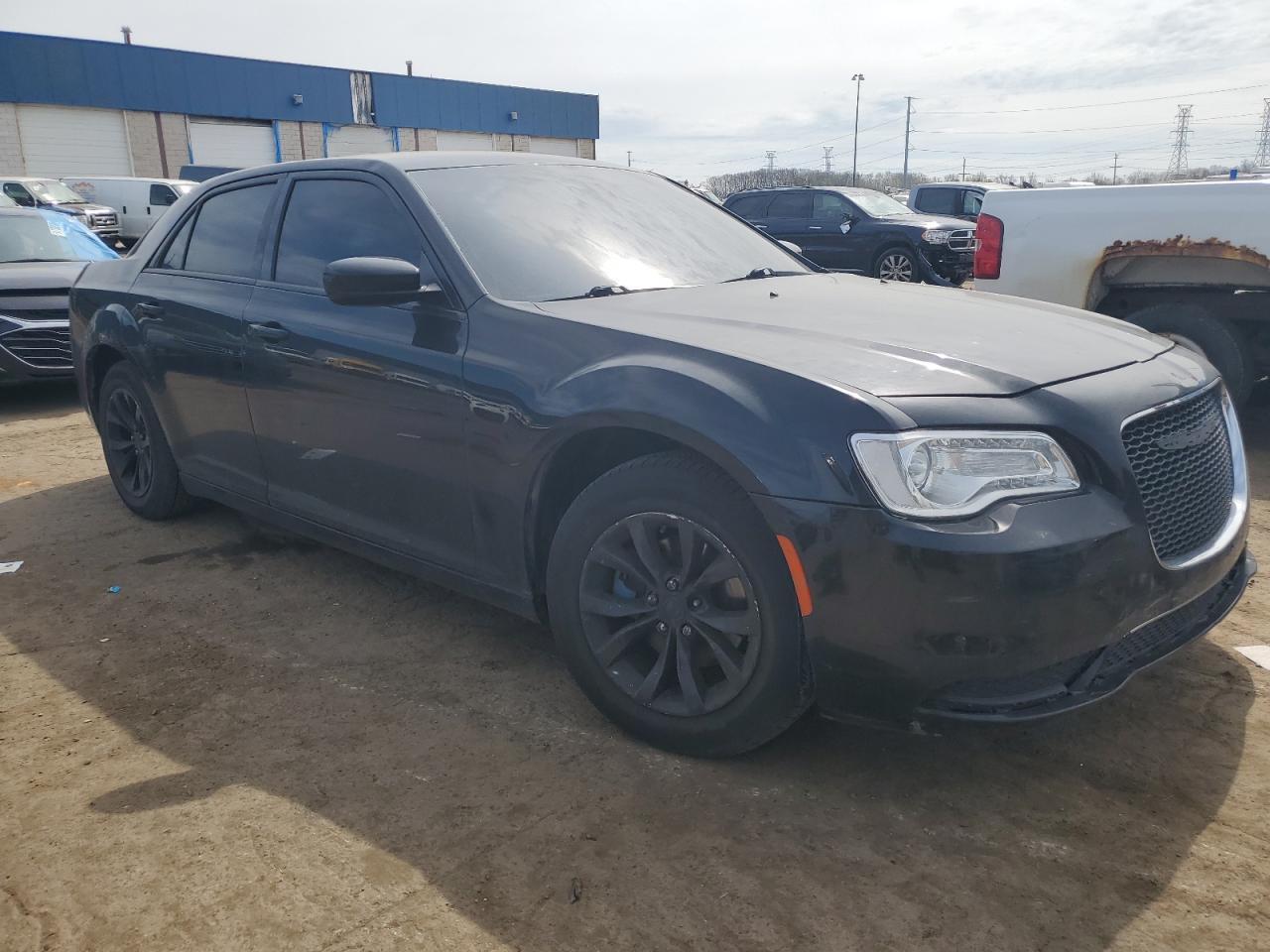 2015 CHRYSLER 300