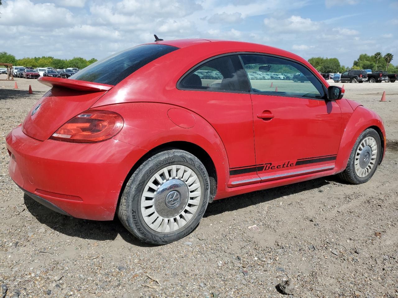 2013 VOLKSWAGEN Beetle