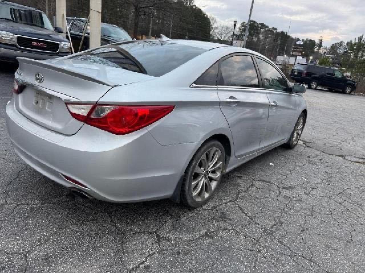 2013 HYUNDAI SONATA