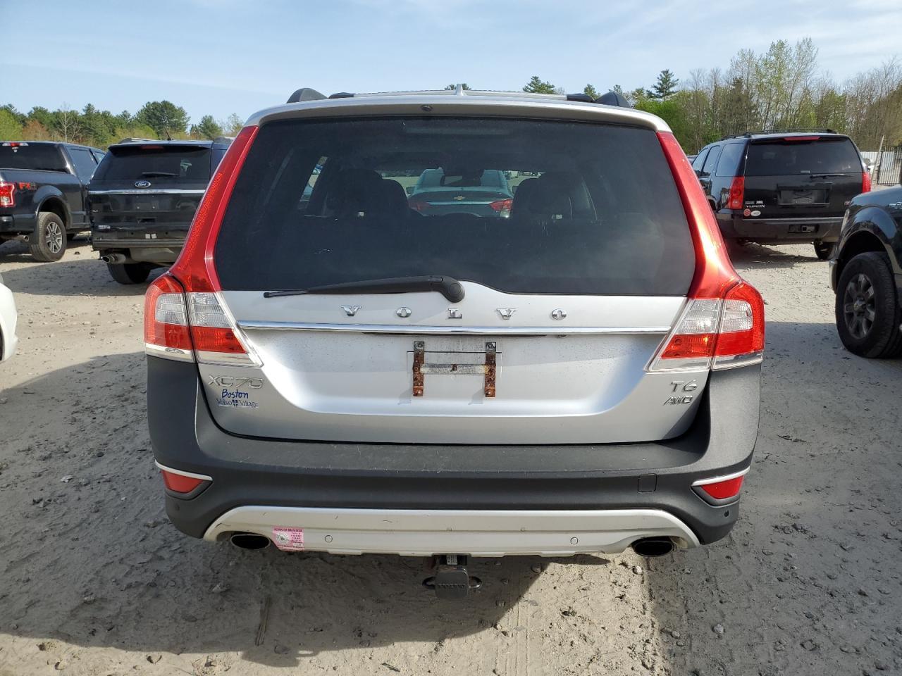2015 VOLVO XC70