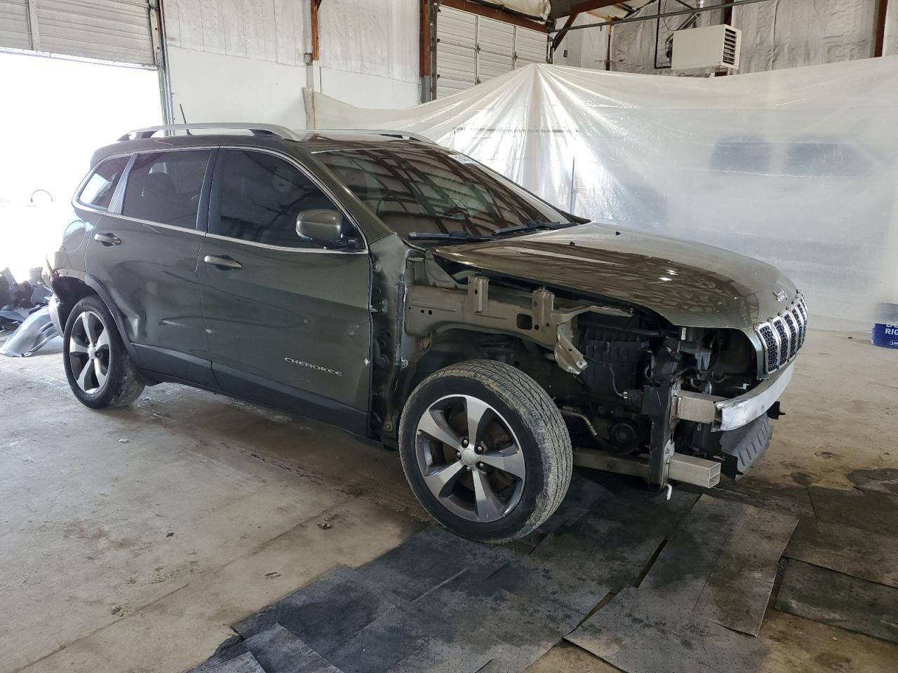 2019 JEEP CHEROKEE