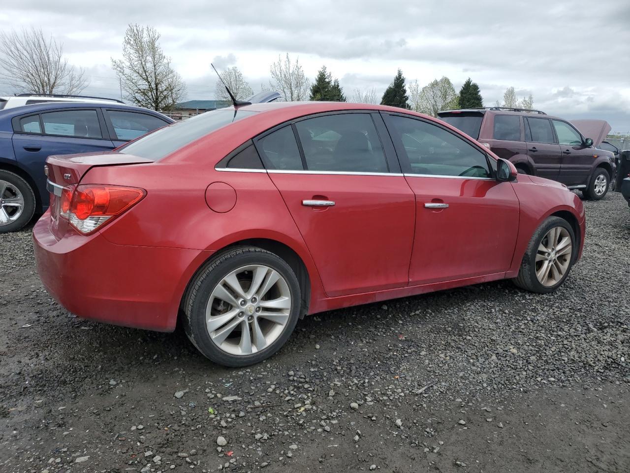 2011 CHEVROLET CRUZE