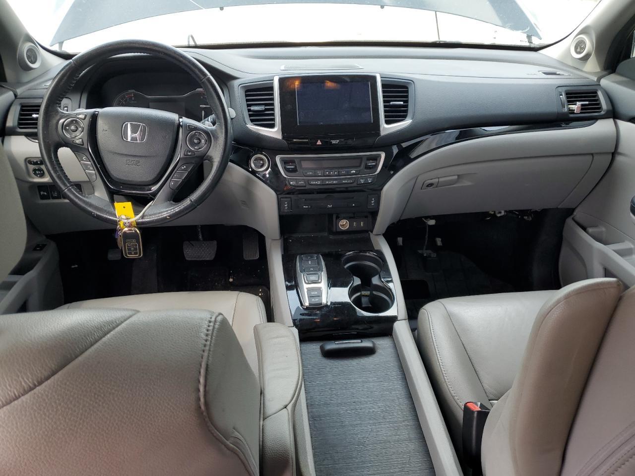2017 HONDA PILOT
