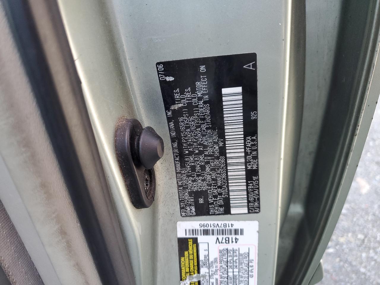 2006 TOYOTA SIENNA