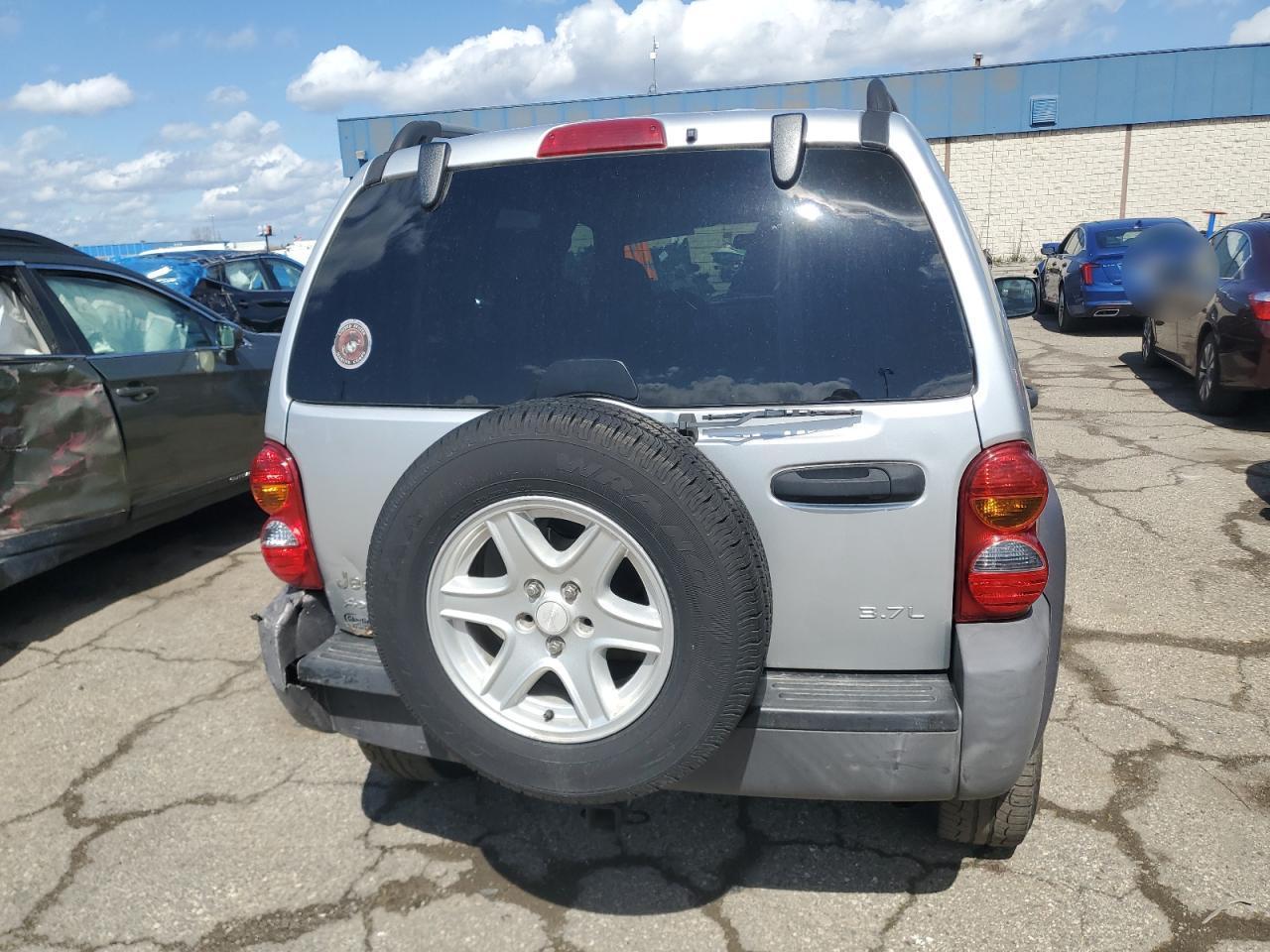 2004 JEEP Liberty