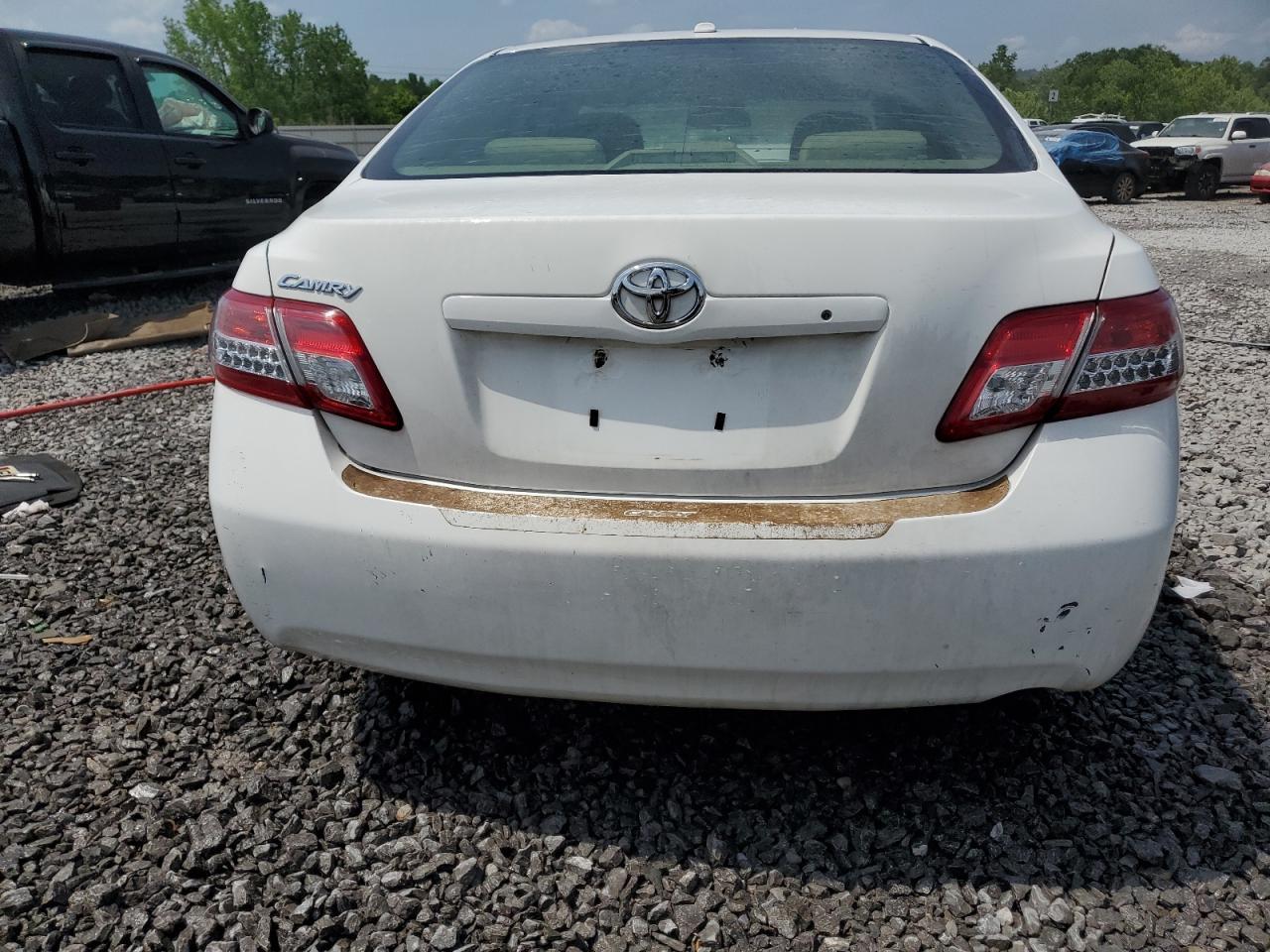 2010 TOYOTA CAMRY