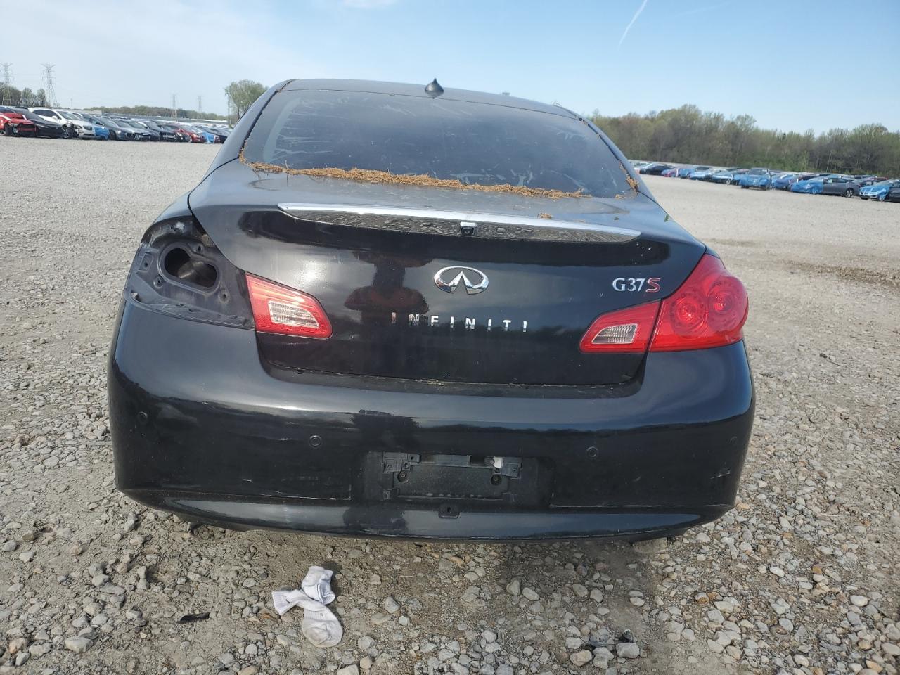 2012 INFINITI G37