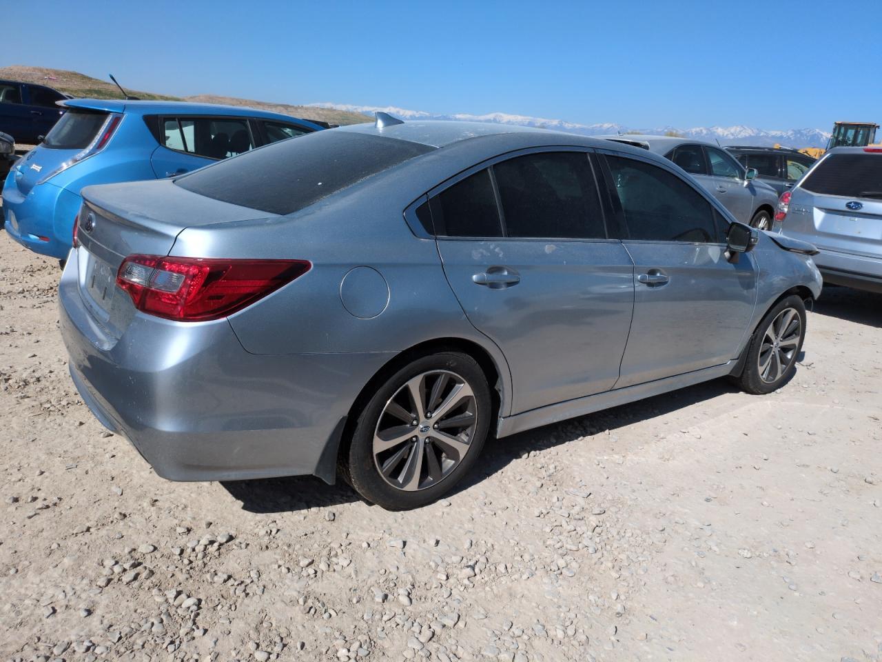 2016 SUBARU Legacy