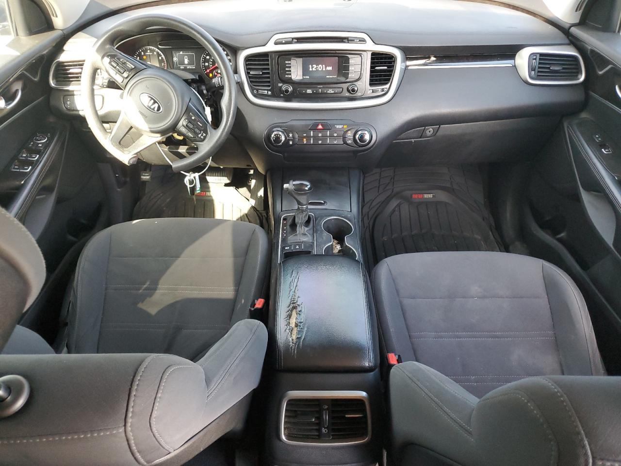 2017 KIA SORENTO