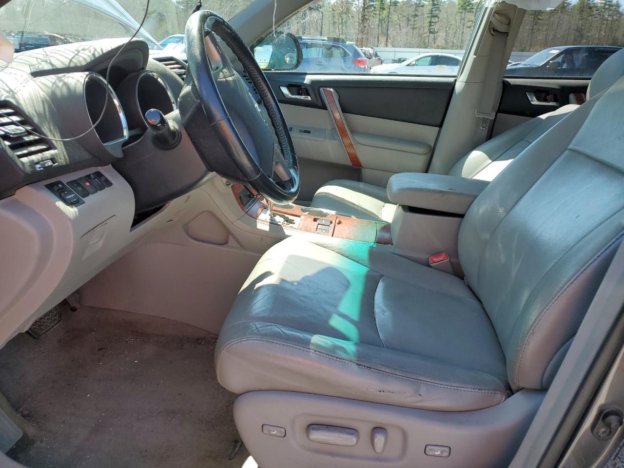 2010 TOYOTA HIGHLANDER