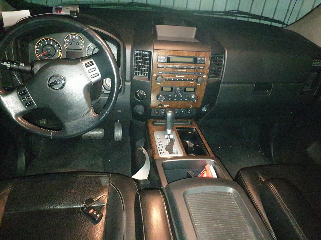 2012 NISSAN Titan