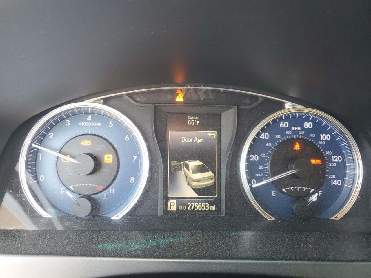 2016 TOYOTA CAMRY