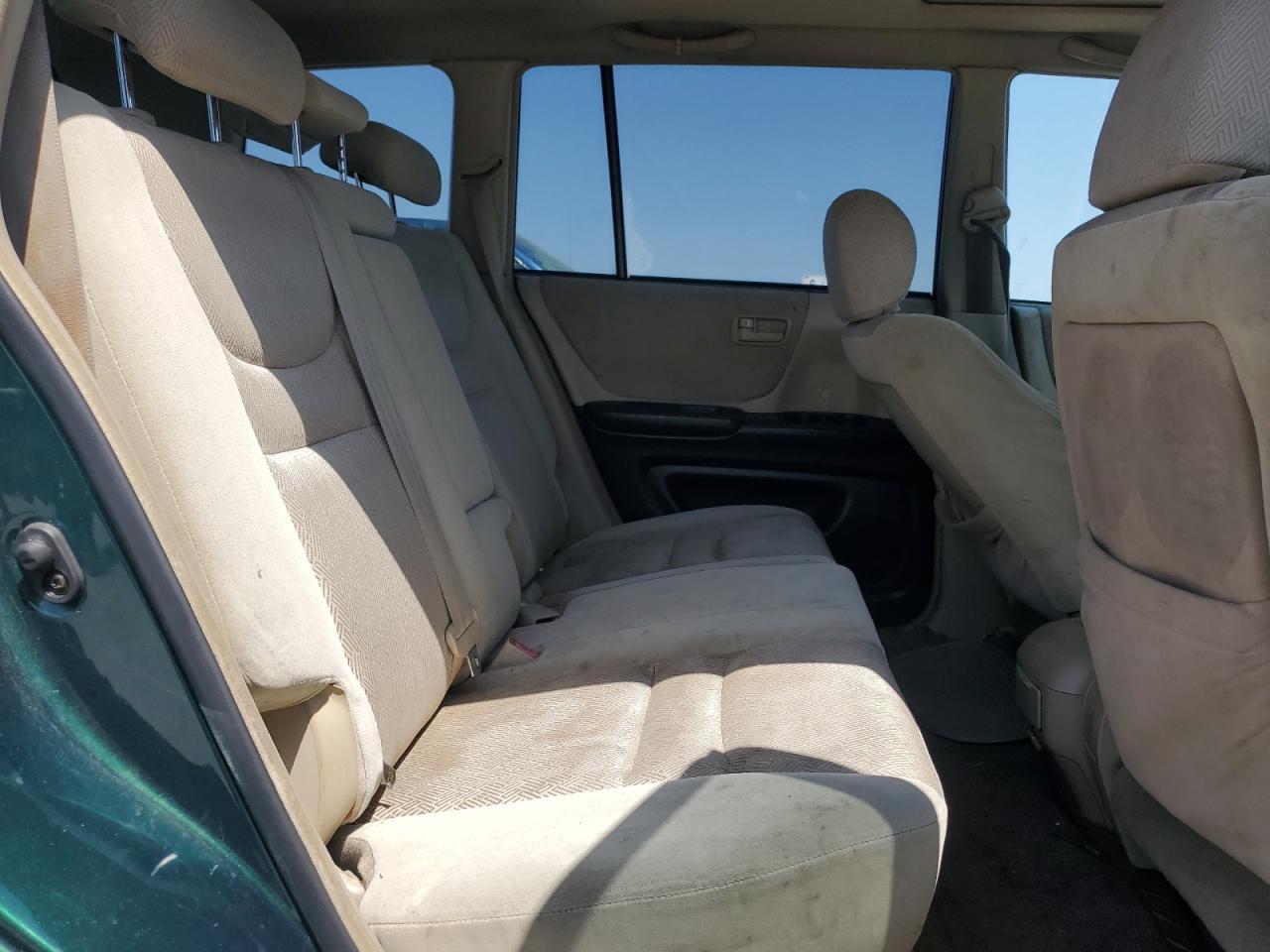 2003 TOYOTA HIGHLANDER