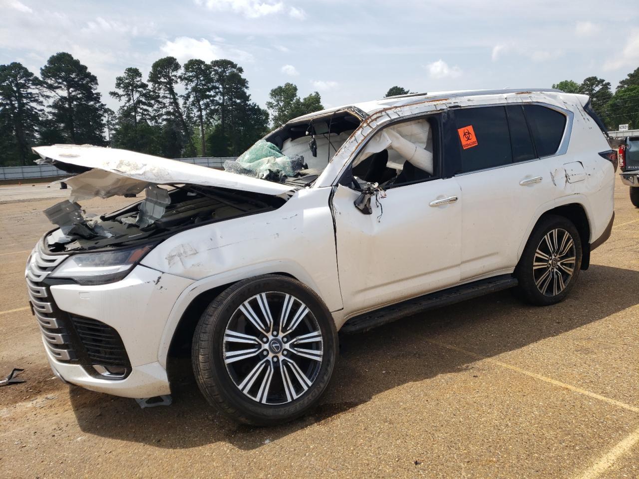 2024 LEXUS LX 600