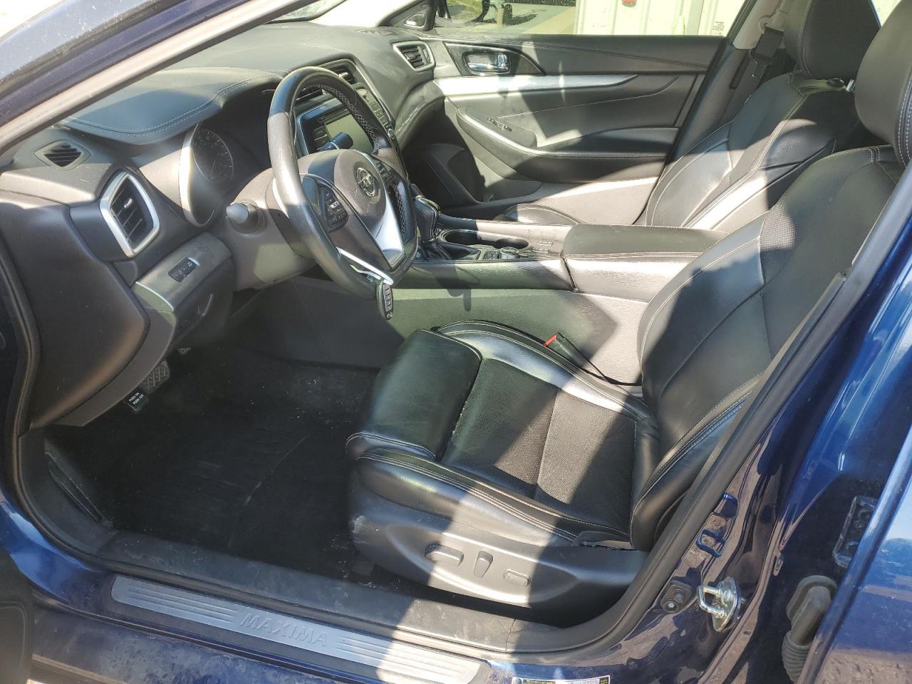 2017 NISSAN Maxima