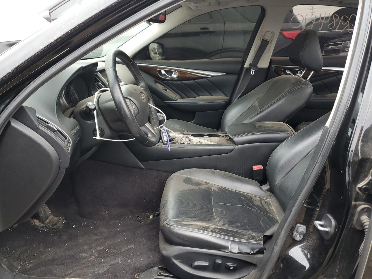 2015 INFINITI Q50