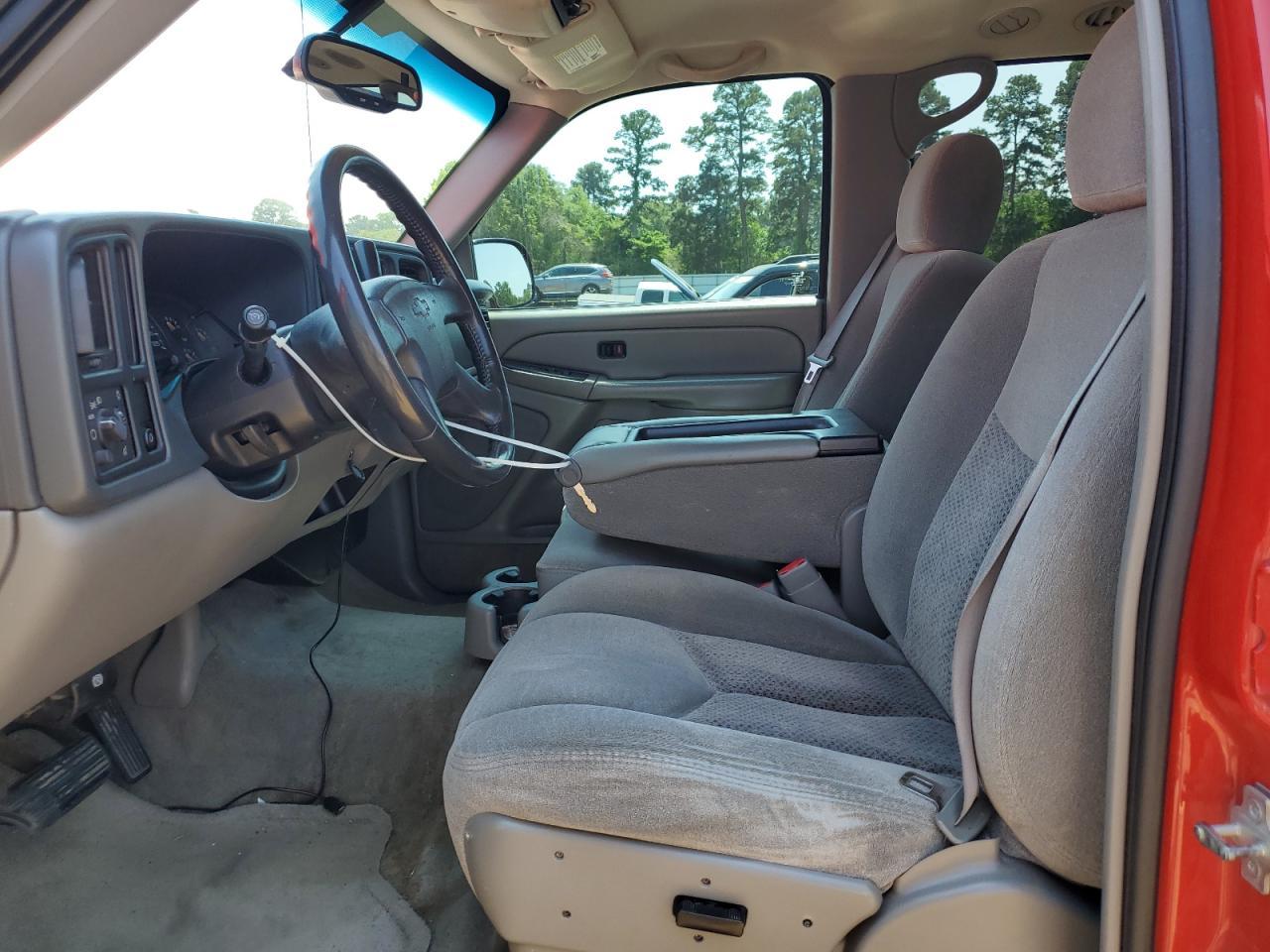 2004 CHEVROLET Suburban