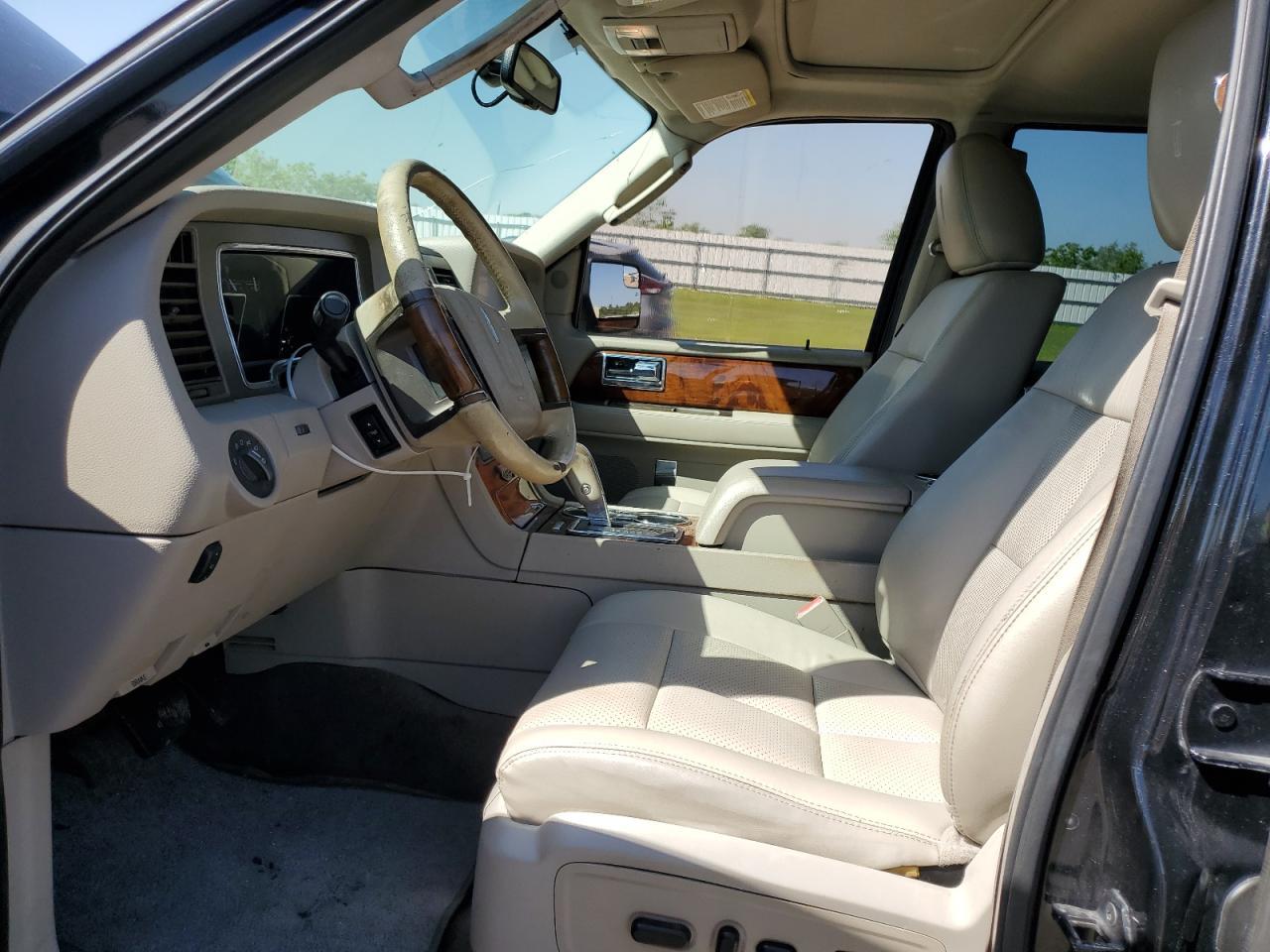 2012 LINCOLN Navigator