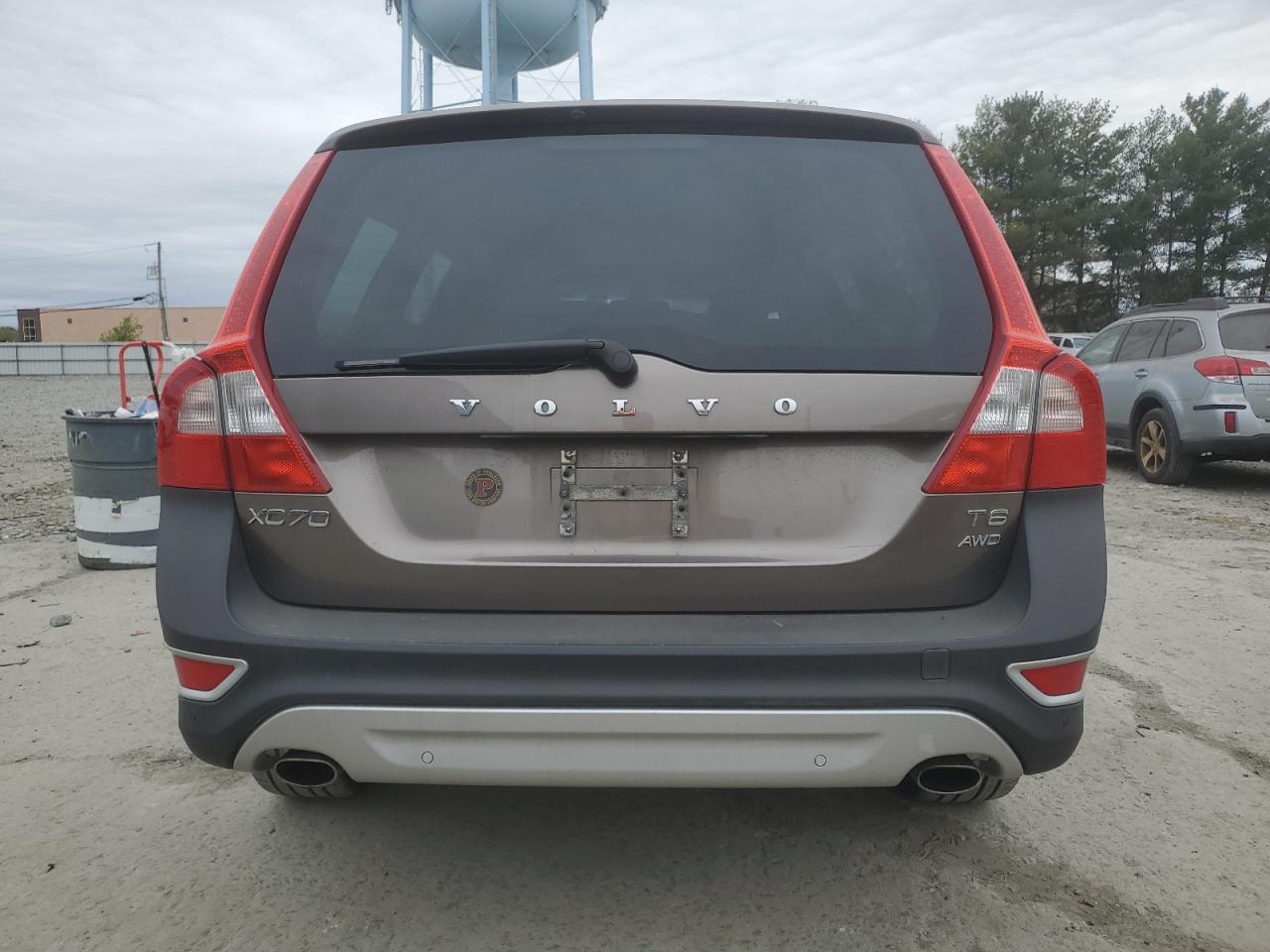 2011 VOLVO XC70