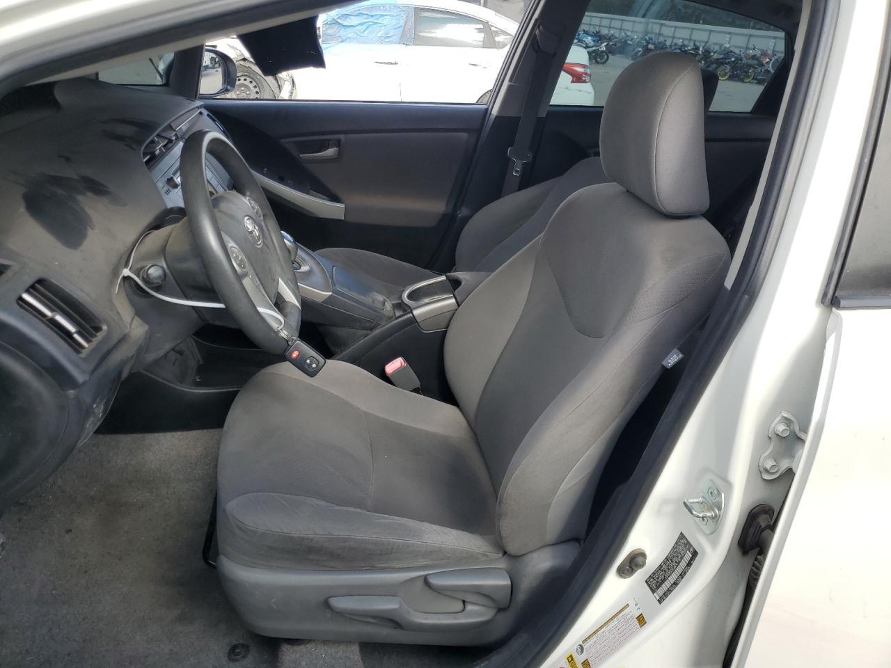 2013 TOYOTA PRIUS