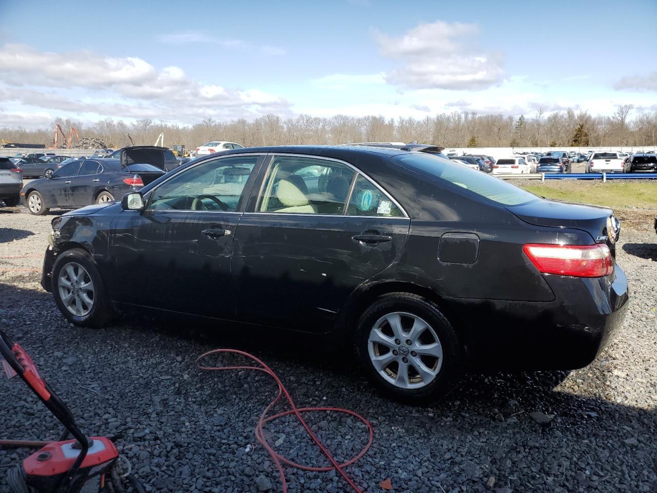 2011 TOYOTA CAMRY