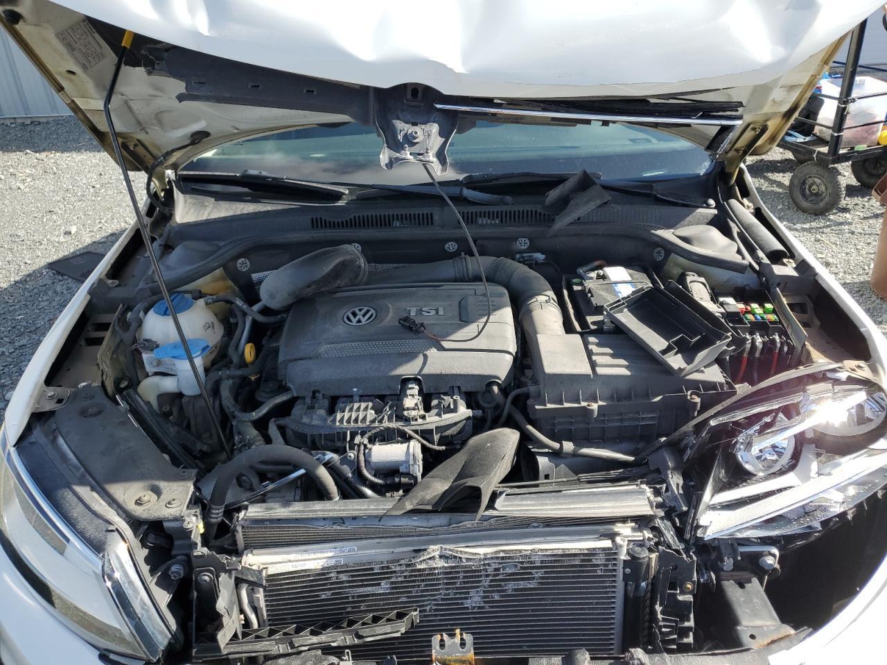 2016 VOLKSWAGEN JETTA