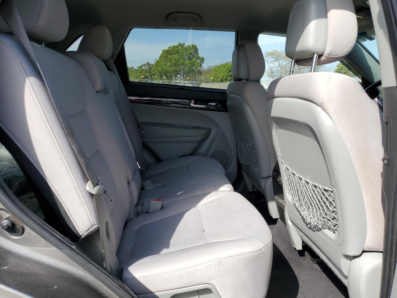 2014 KIA SORENTO