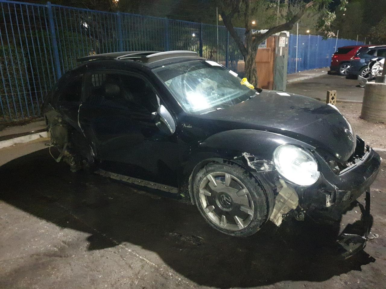 2013 VOLKSWAGEN Beetle