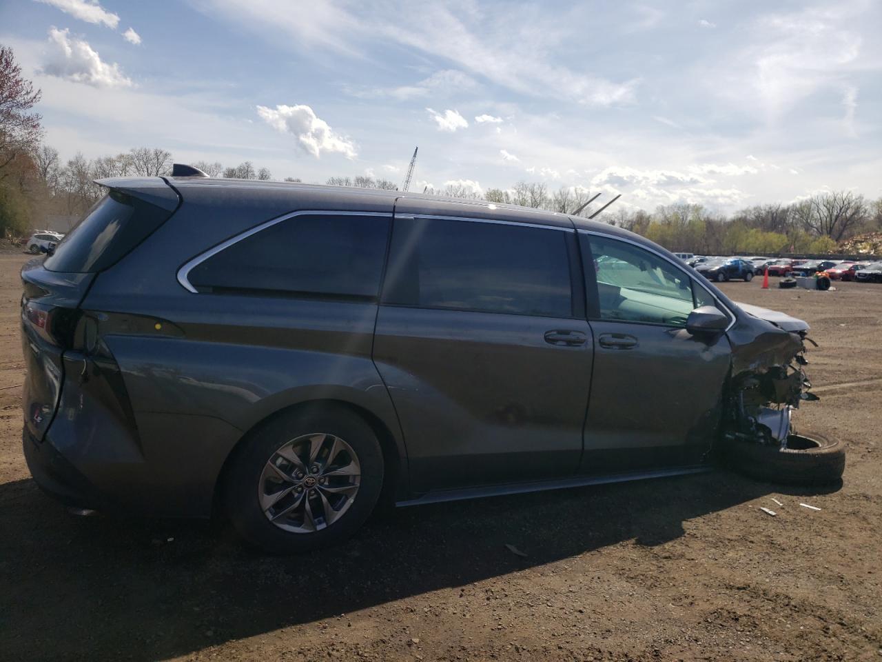 2025 TOYOTA SIENNA