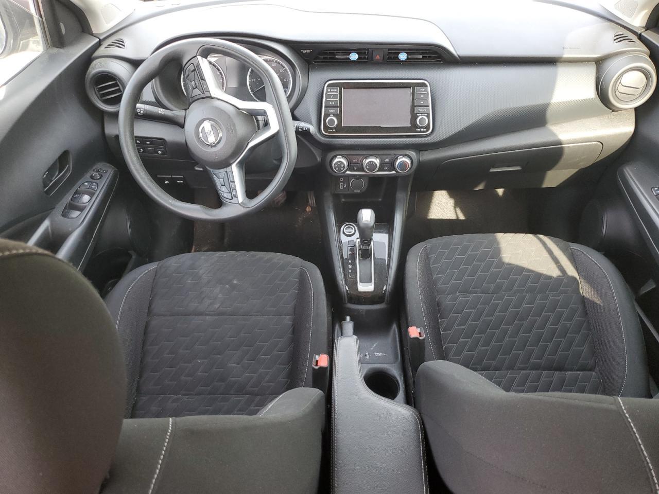 2021 NISSAN KICKS