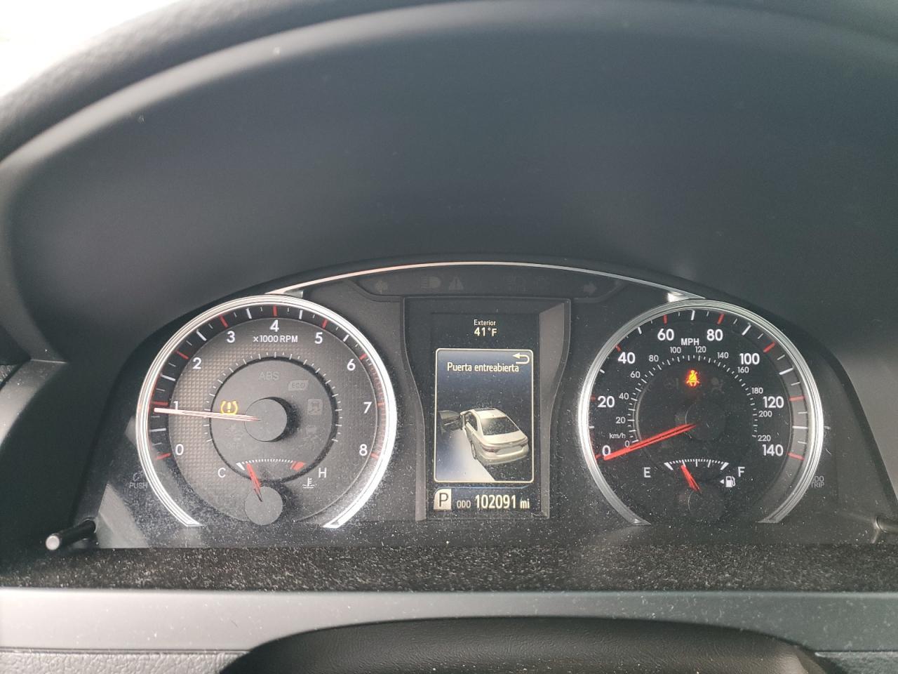 2016 TOYOTA CAMRY