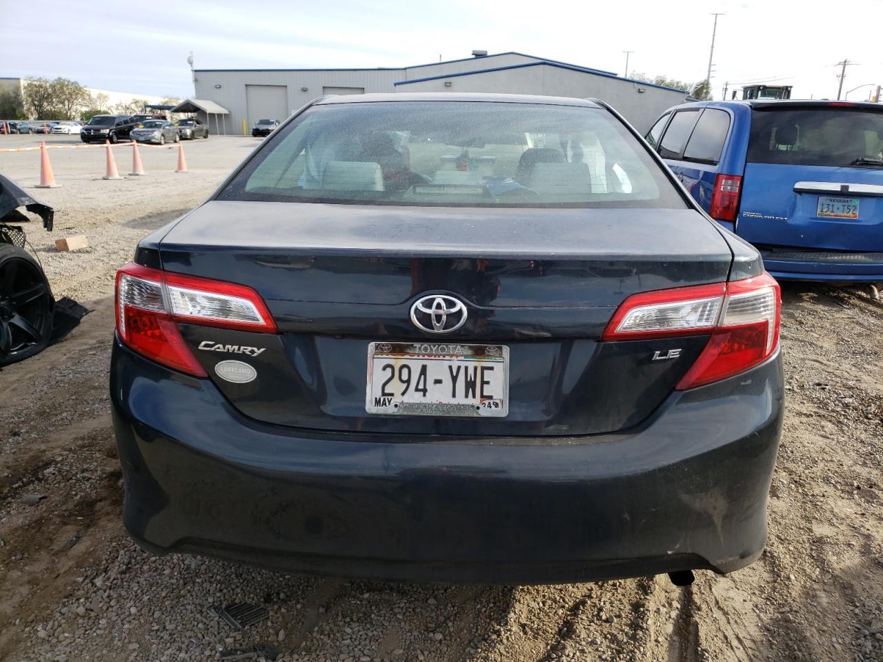 2014 TOYOTA CAMRY