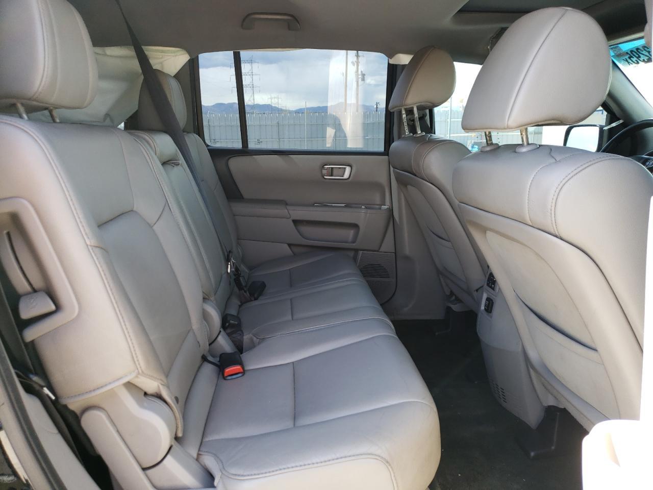 2015 HONDA PILOT