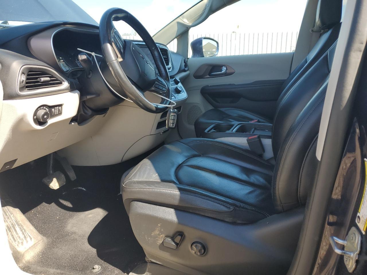 2019 CHRYSLER Pacifica