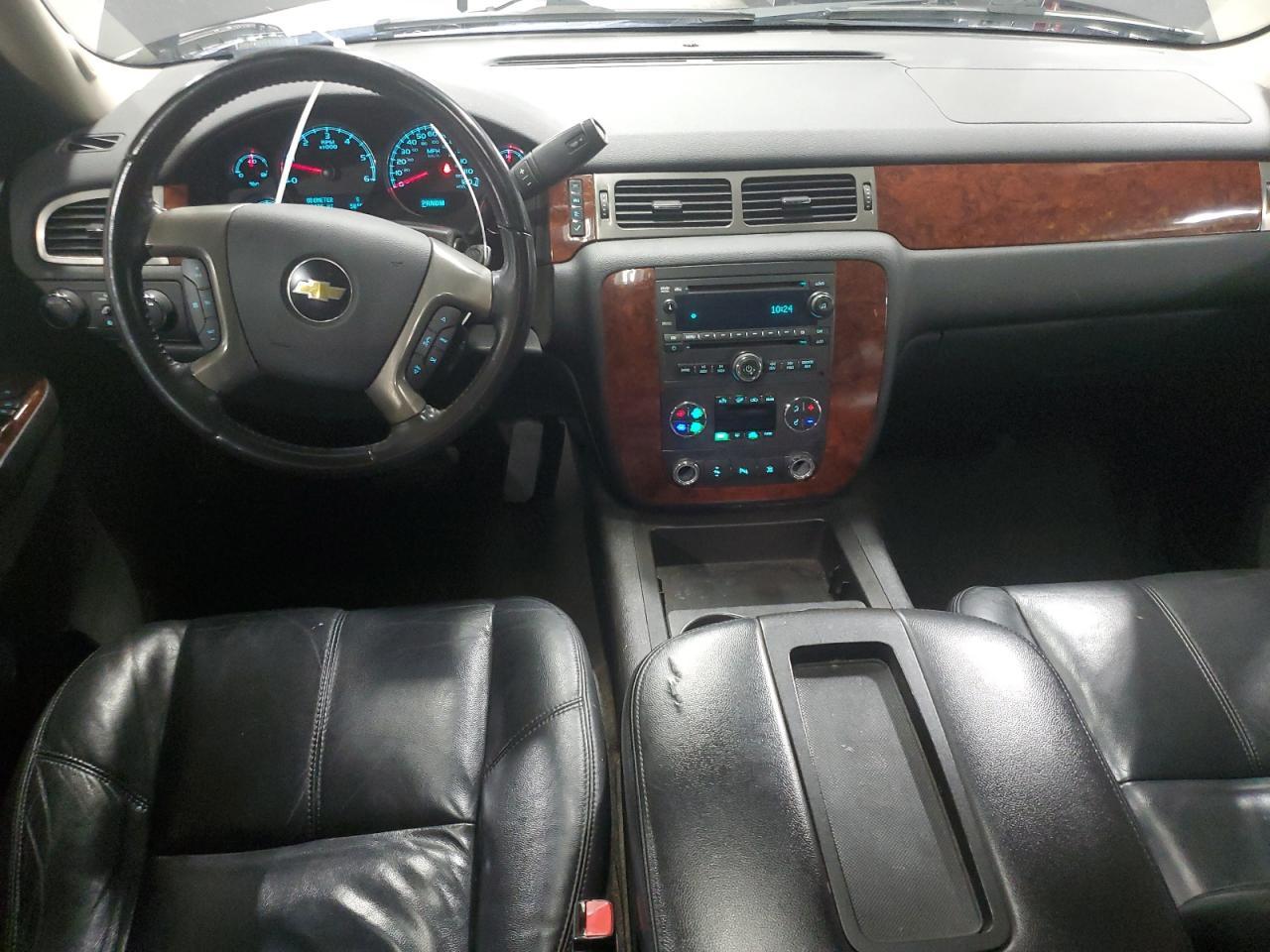 2011 CHEVROLET Tahoe