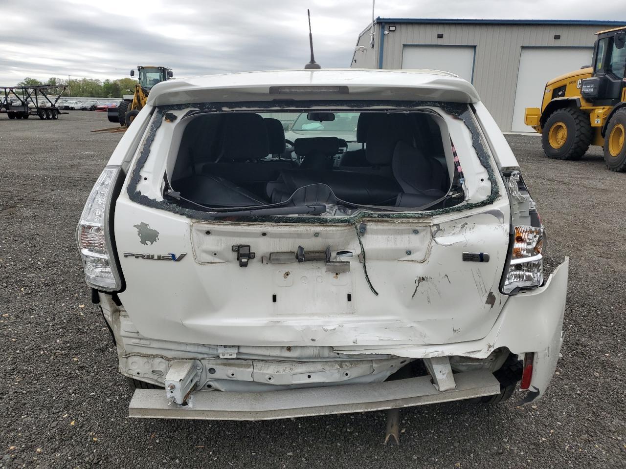 2012 TOYOTA PRIUS V