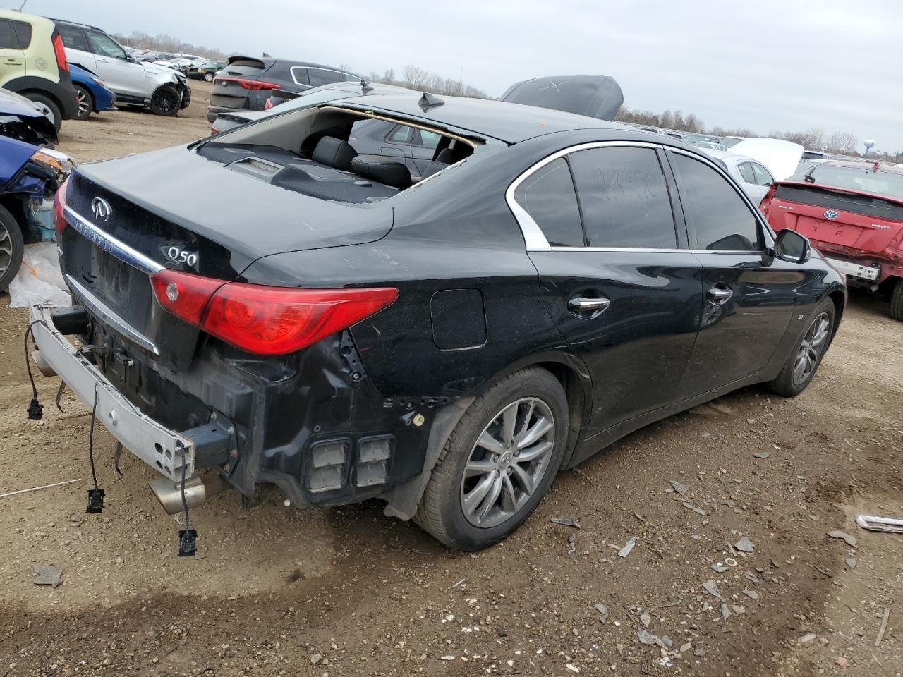 2015 INFINITI Q50