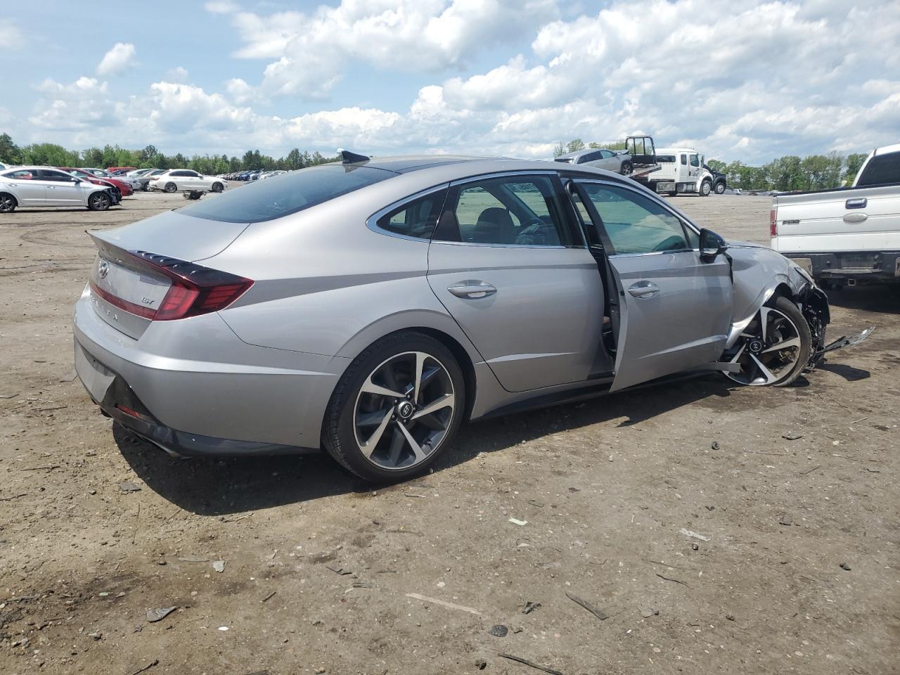 2023 HYUNDAI SONATA